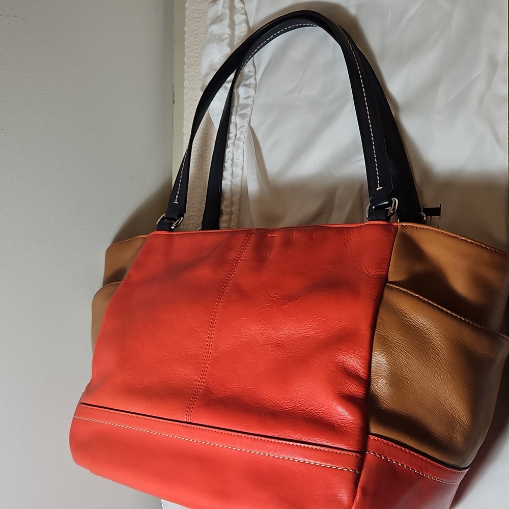 COACH - Colorblock Tote and Matching Wallet Set - Orange/Tan/Navy - Picture 13 of 13